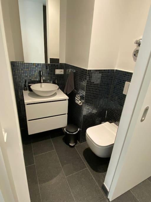 Atelierhaus Zentrum,Ruhig,100 Meter Vom Rathausplatz Ingolstadt Bagian luar foto